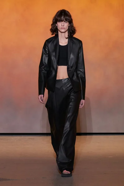 Look 43